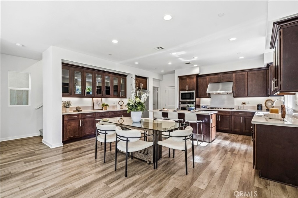 608 Cultivate - Photo 16