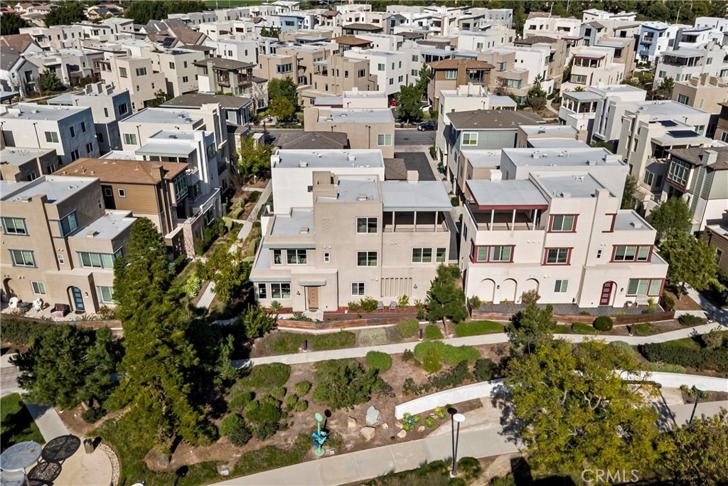 608 Cultivate - Photo 1