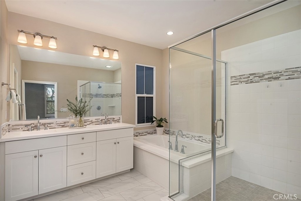 274 Rodeo - Photo 4