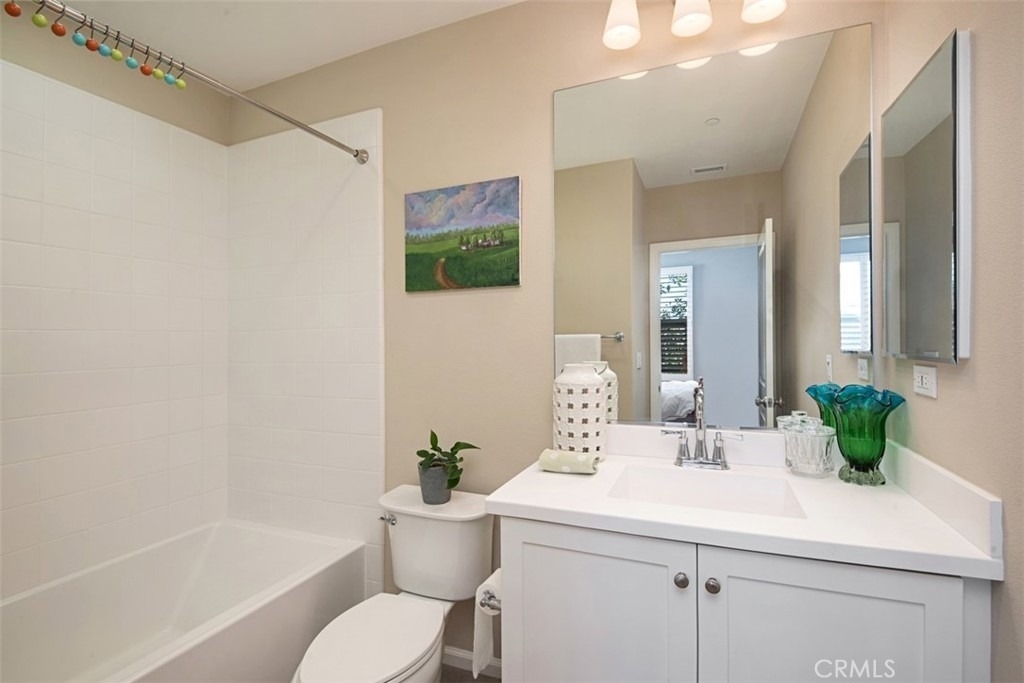 274 Rodeo - Photo 3