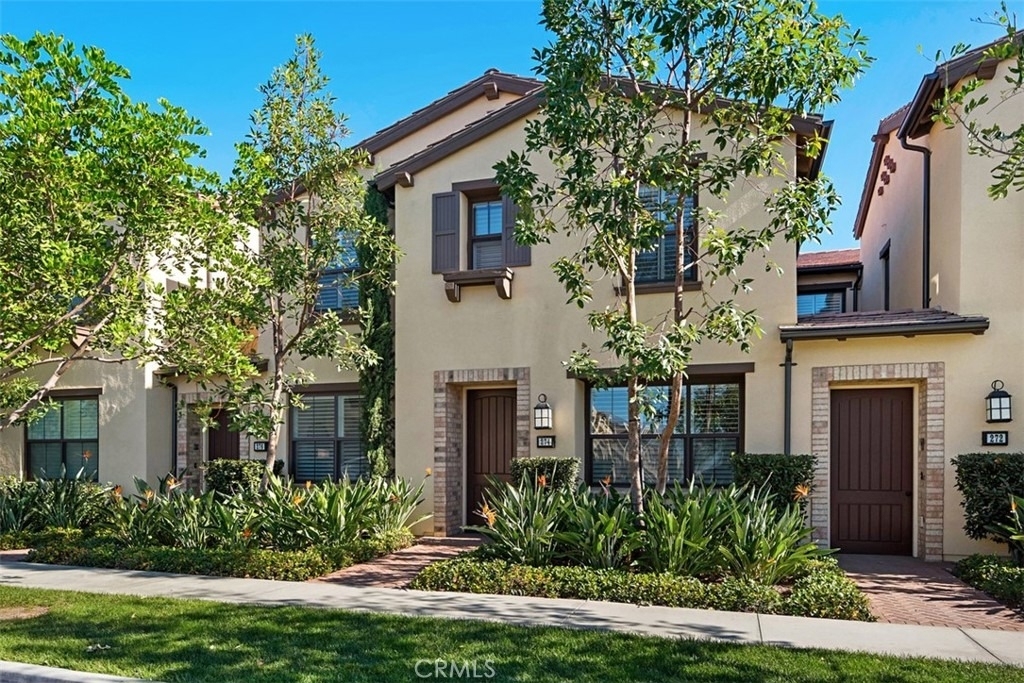 274 Rodeo - Photo 0
