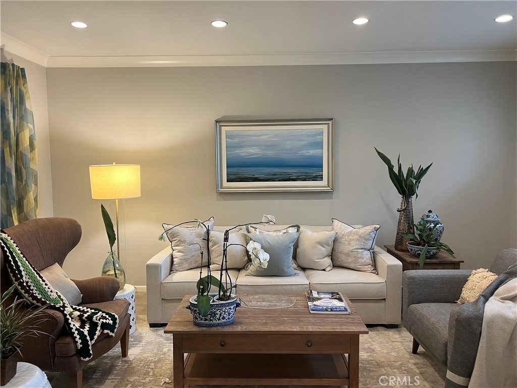 274 Rodeo - Photo 1