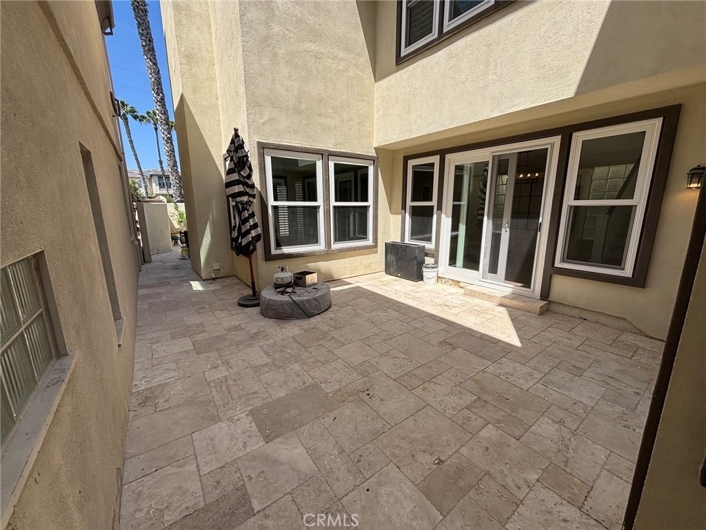 518 Goldenwest - Photo 2