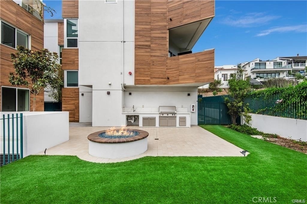 3920 E Coast Highway - Photo 32
