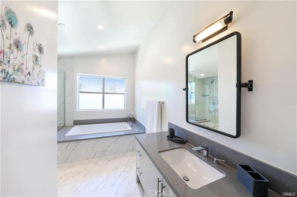3920 E Coast Highway - Photo 18