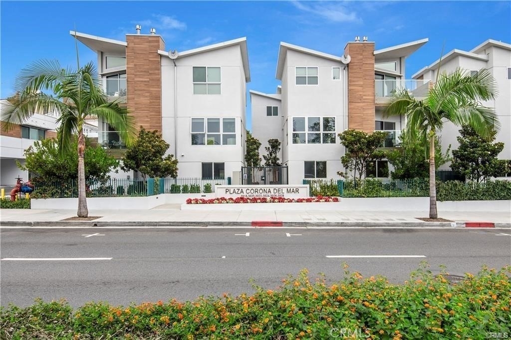 3920 E Coast Highway - Photo 0