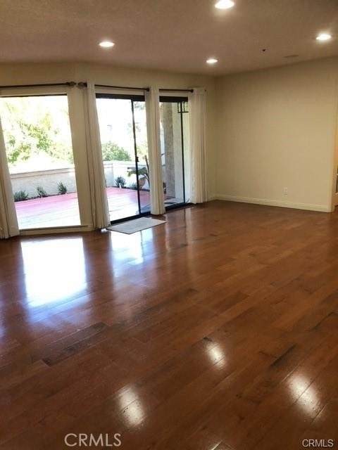 950 Cagney Lane - Photo 2