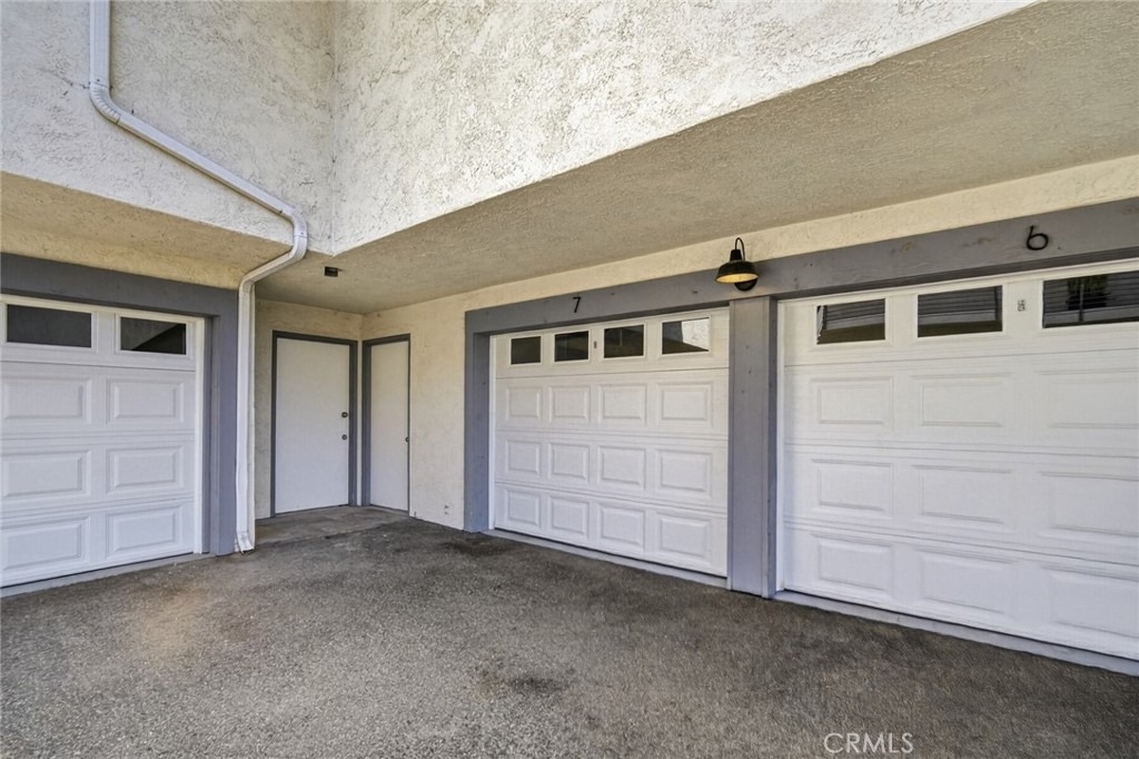 222 Arch - Photo 6