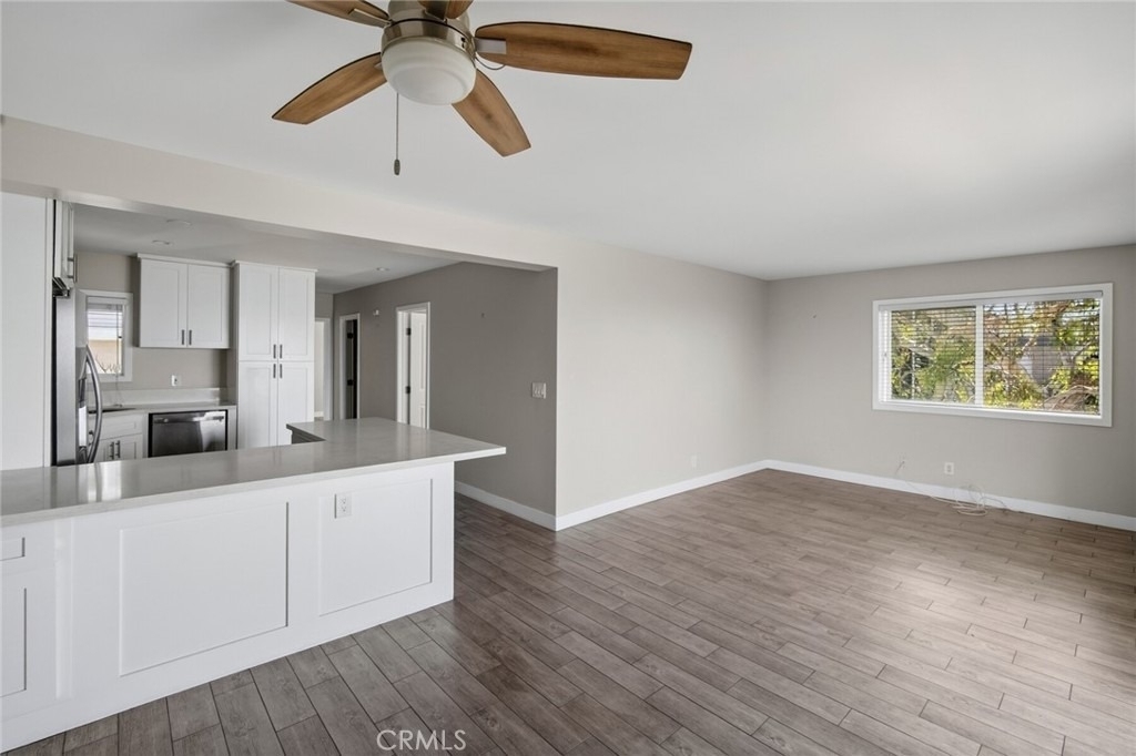 222 Arch - Photo 15