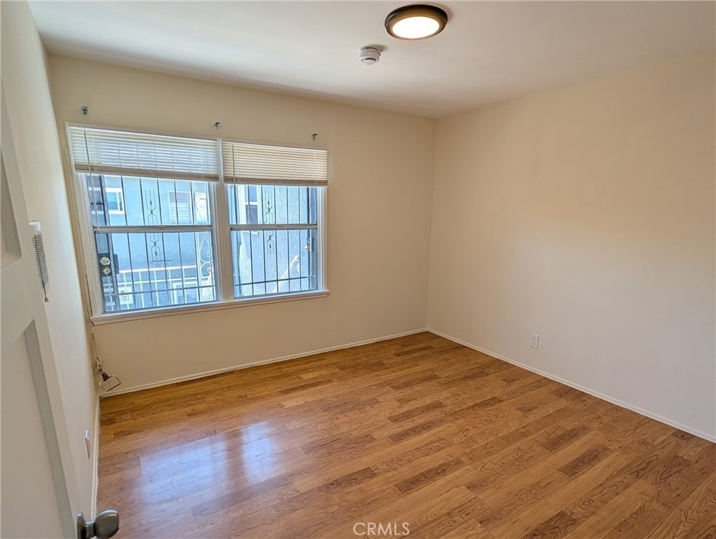 218 N Normandie - Photo 9