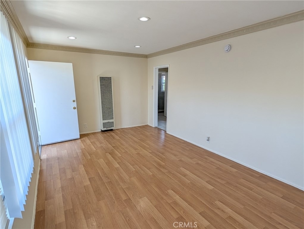 218 N Normandie - Photo 1
