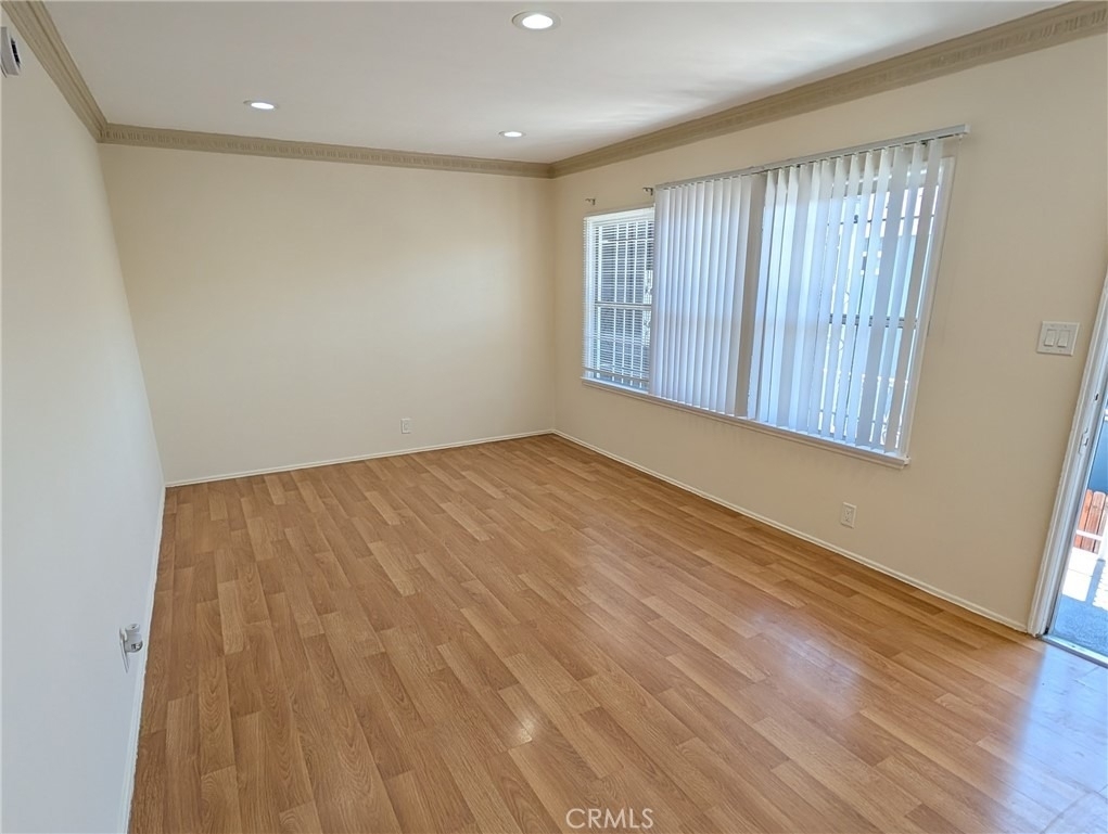 218 N Normandie - Photo 0