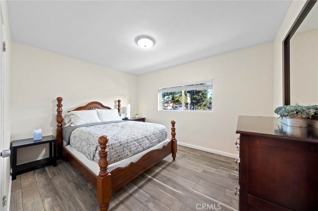 6240 University - Photo 16