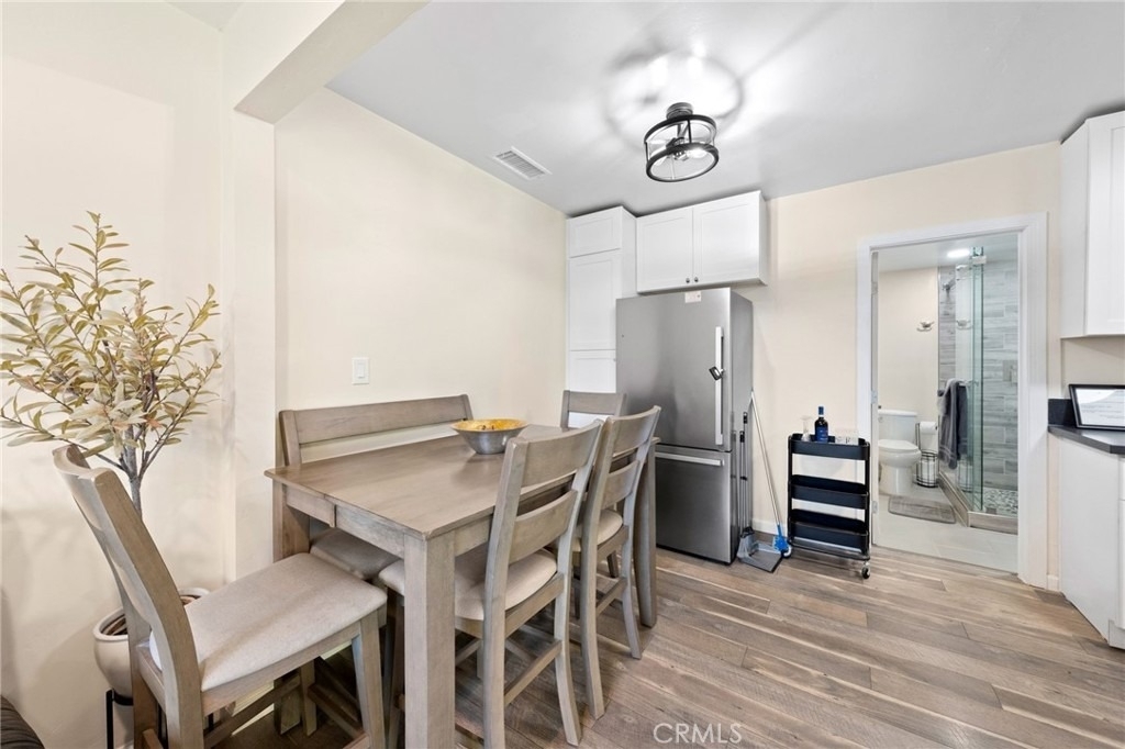 6240 University - Photo 8