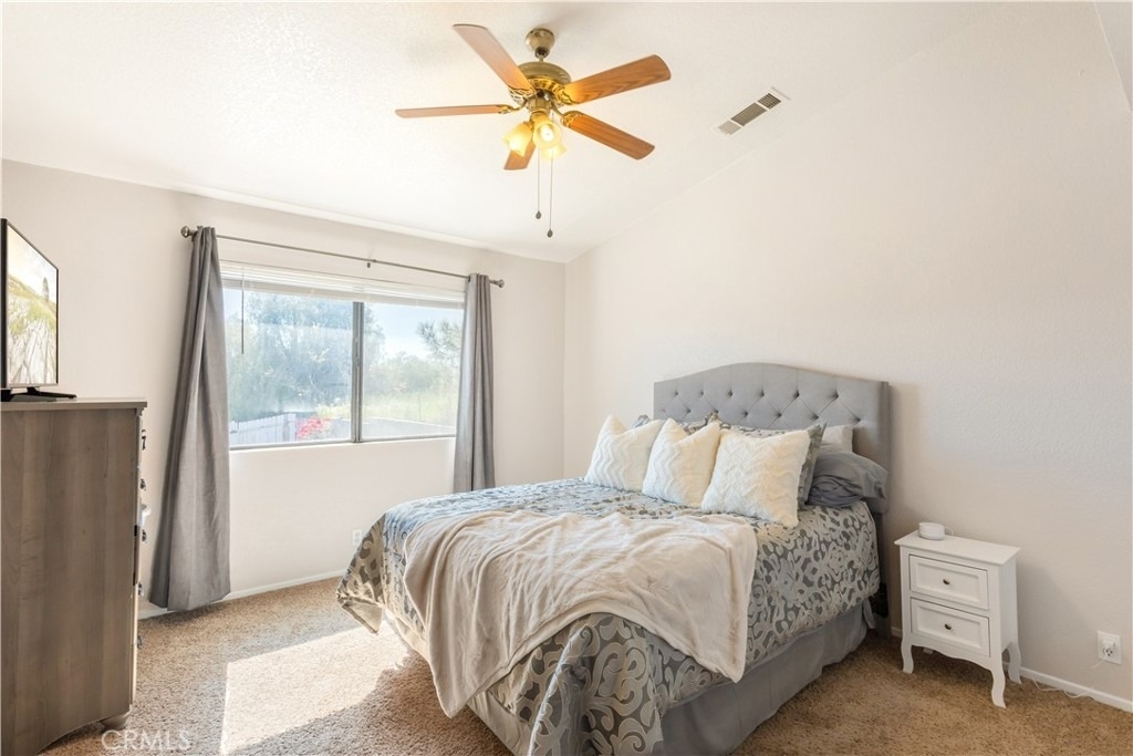 312 N Lewis - Photo 18