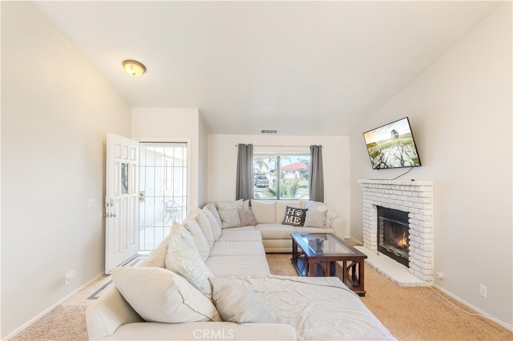 312 N Lewis - Photo 9