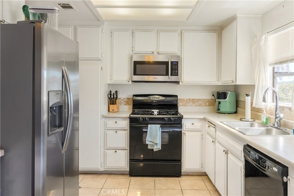312 N Lewis - Photo 14