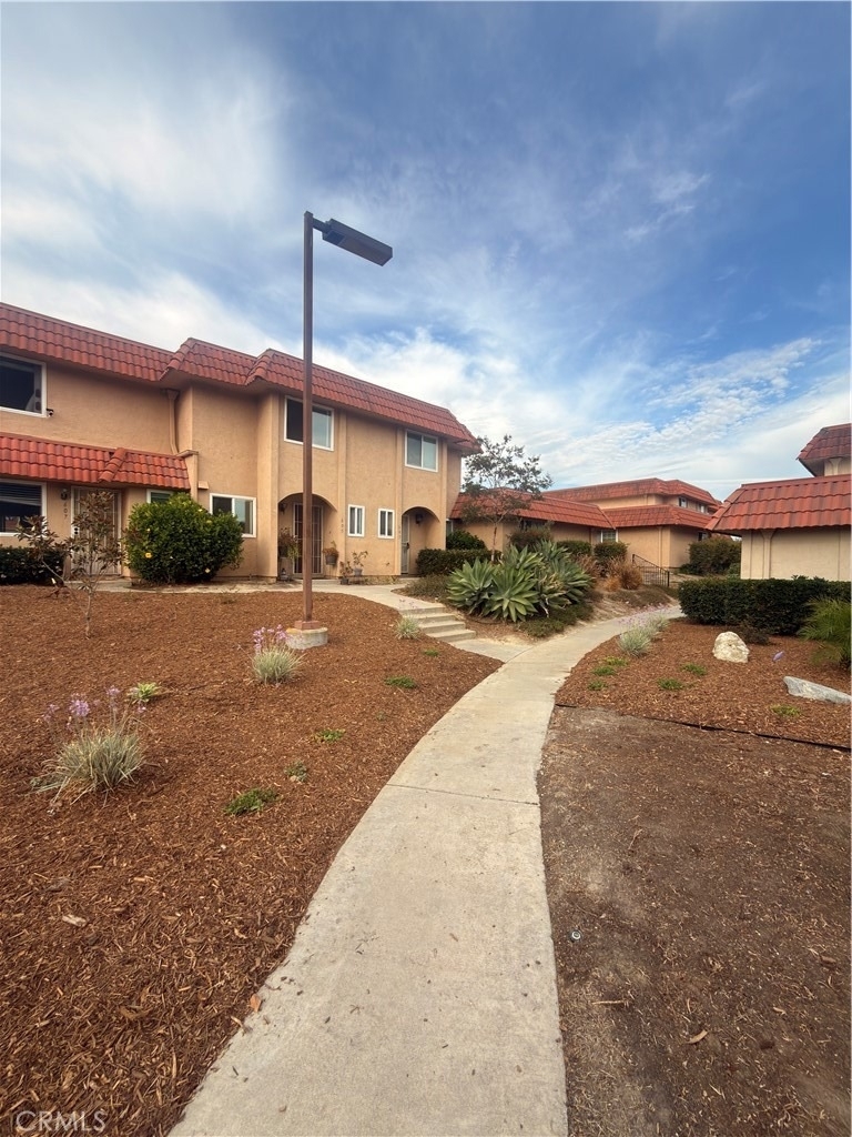 603 Beverly - Photo 0