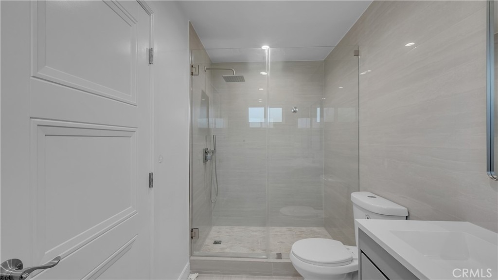 7731 Craner Ave - Photo 23