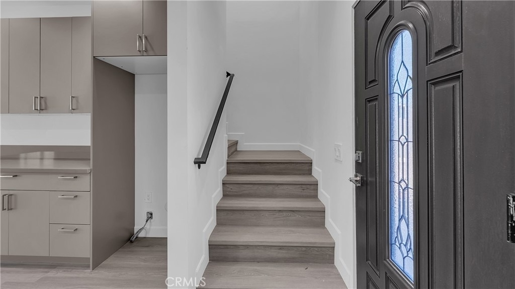 7731 Craner Ave - Photo 7