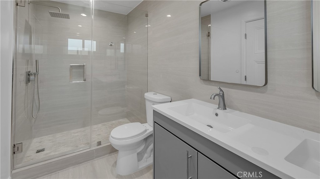7731 Craner Ave - Photo 22