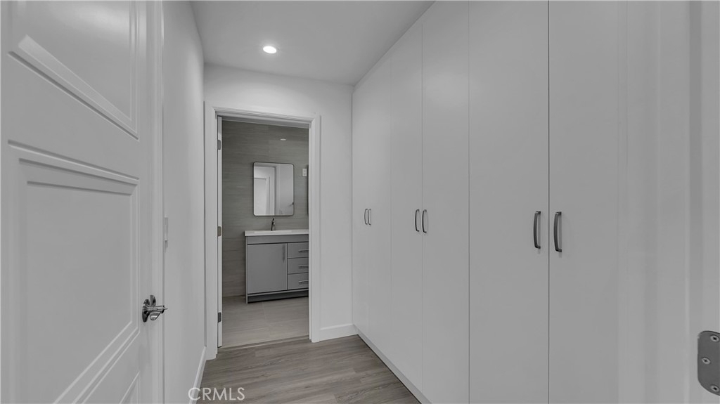 7731 Craner Ave - Photo 19