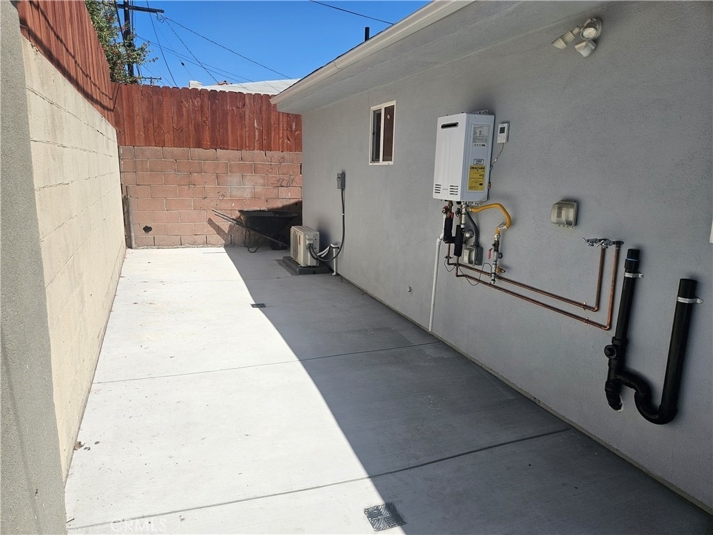 1307 S Woods - Photo 18
