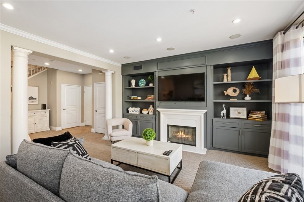 3372 Watermarke Place - Photo 4