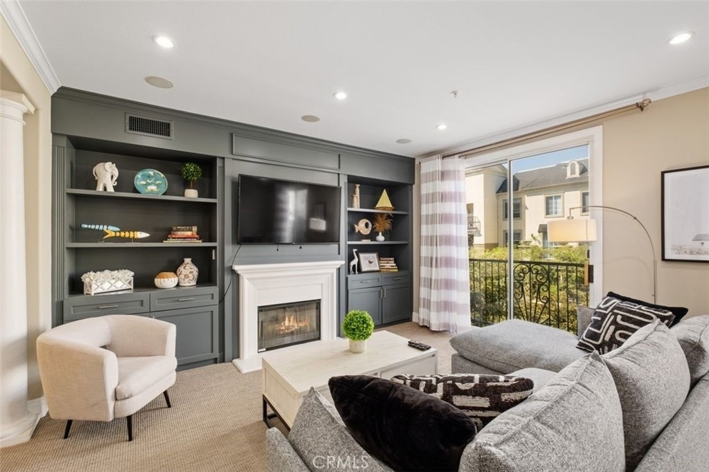 3372 Watermarke Place - Photo 3