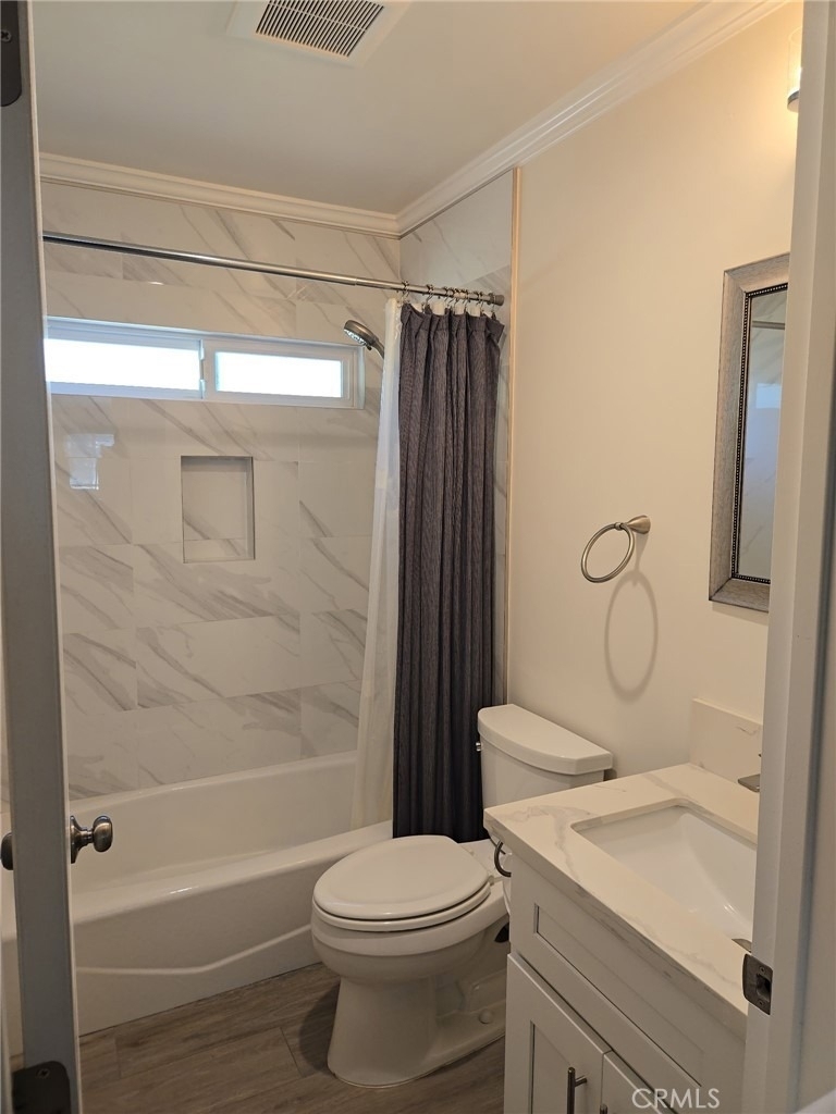 2828 1/2 S 10th Avenue - Photo 4