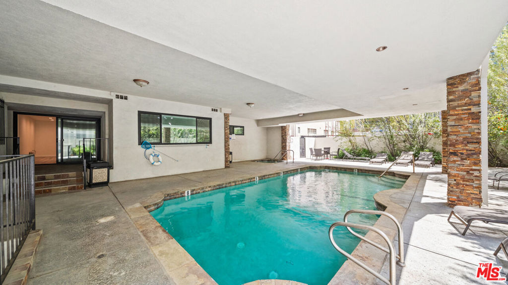 430 N Maple Drive - Photo 23