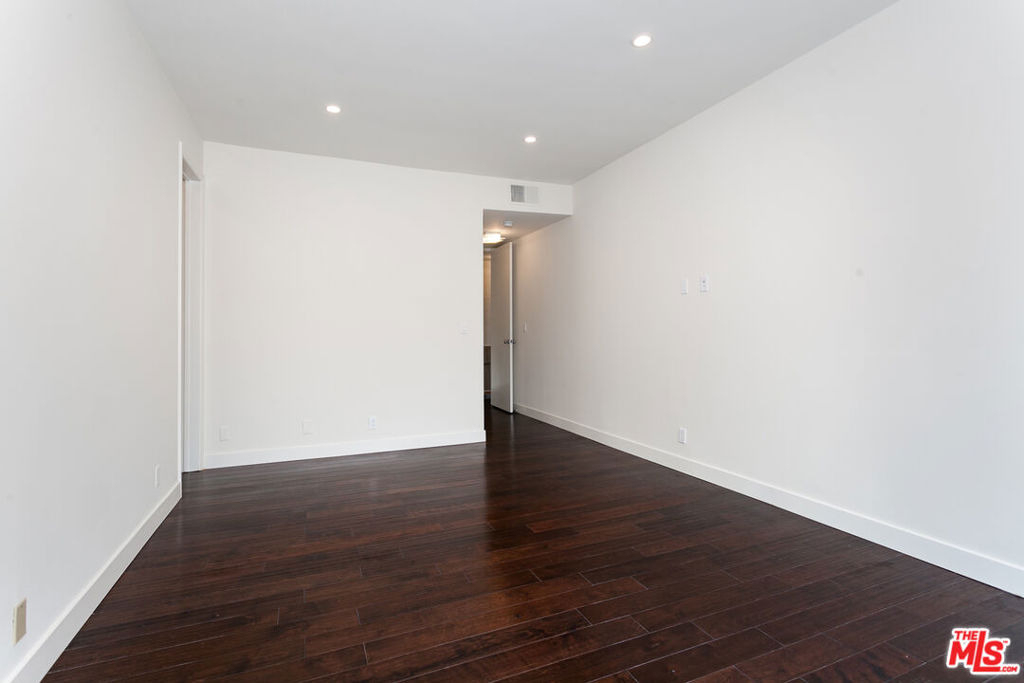 430 N Maple Drive - Photo 18