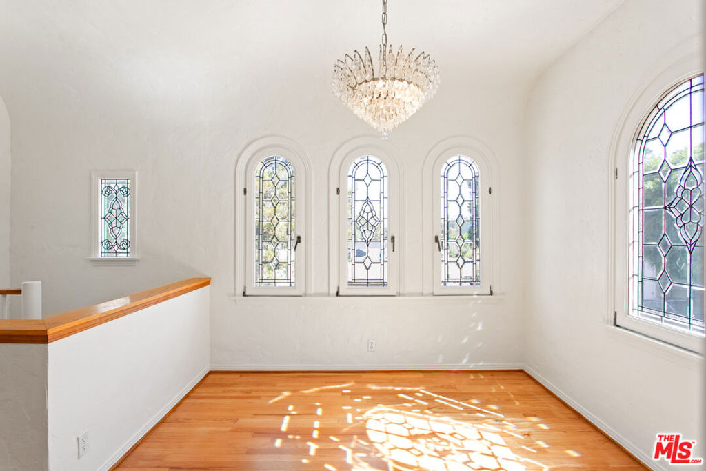 3528 Fernwood Avenue - Photo 5