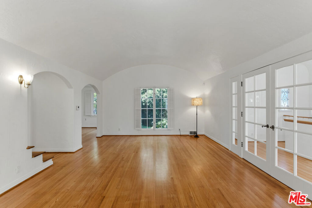 3528 Fernwood Avenue - Photo 3
