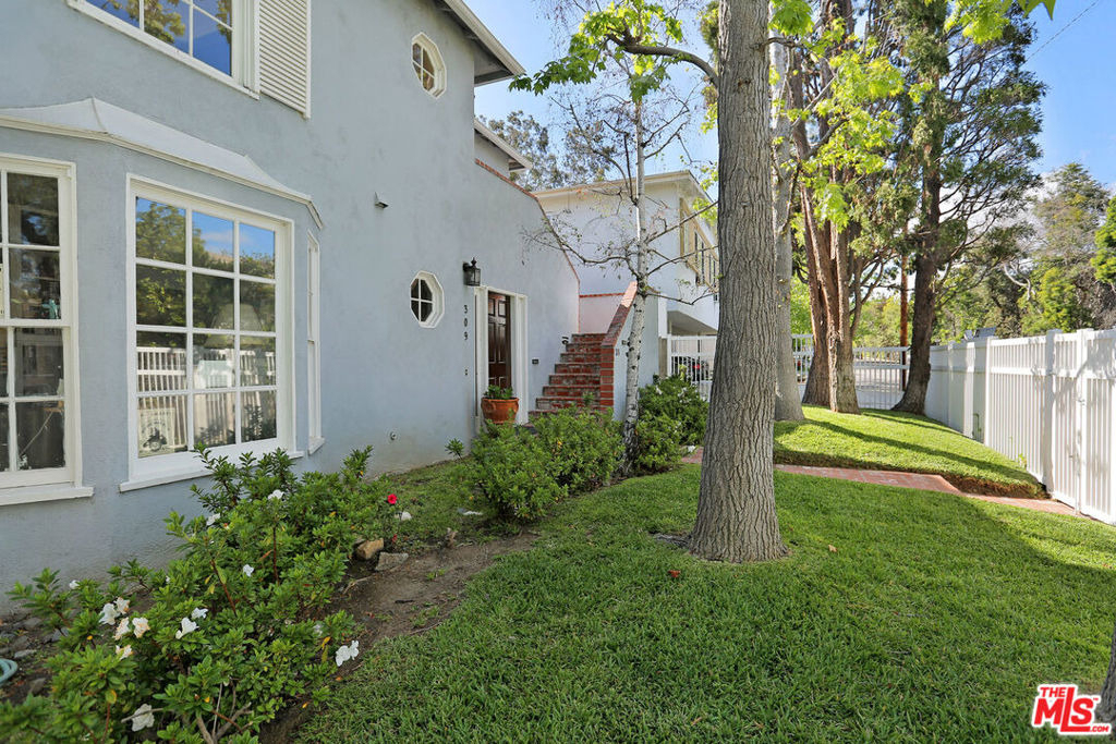 311 Church Lane - Photo 8