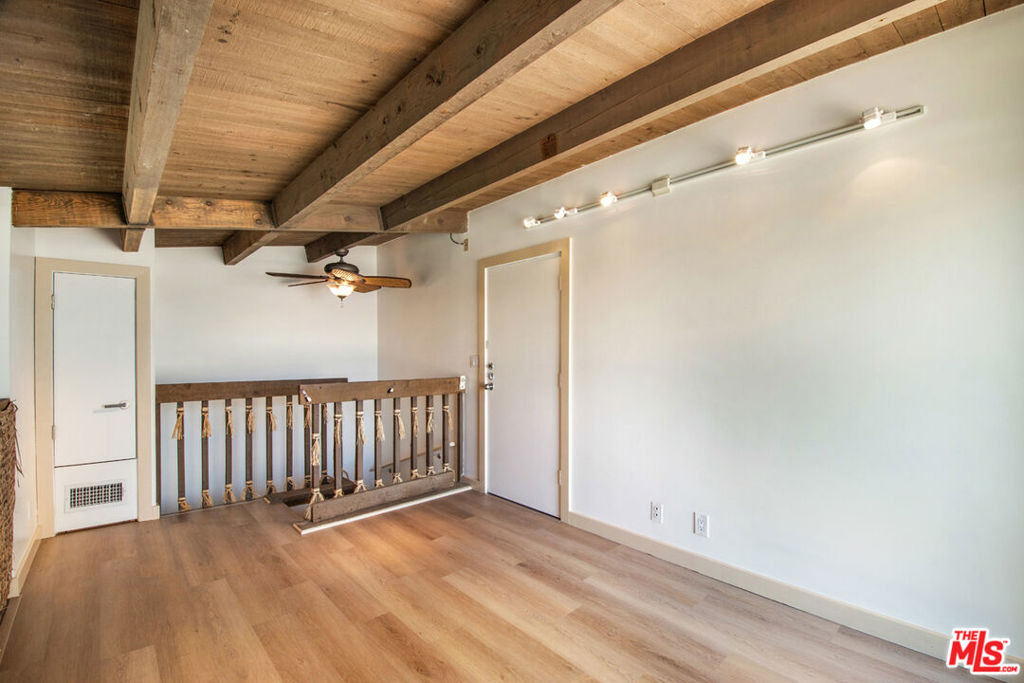 2221 Ocean Avenue - Photo 31
