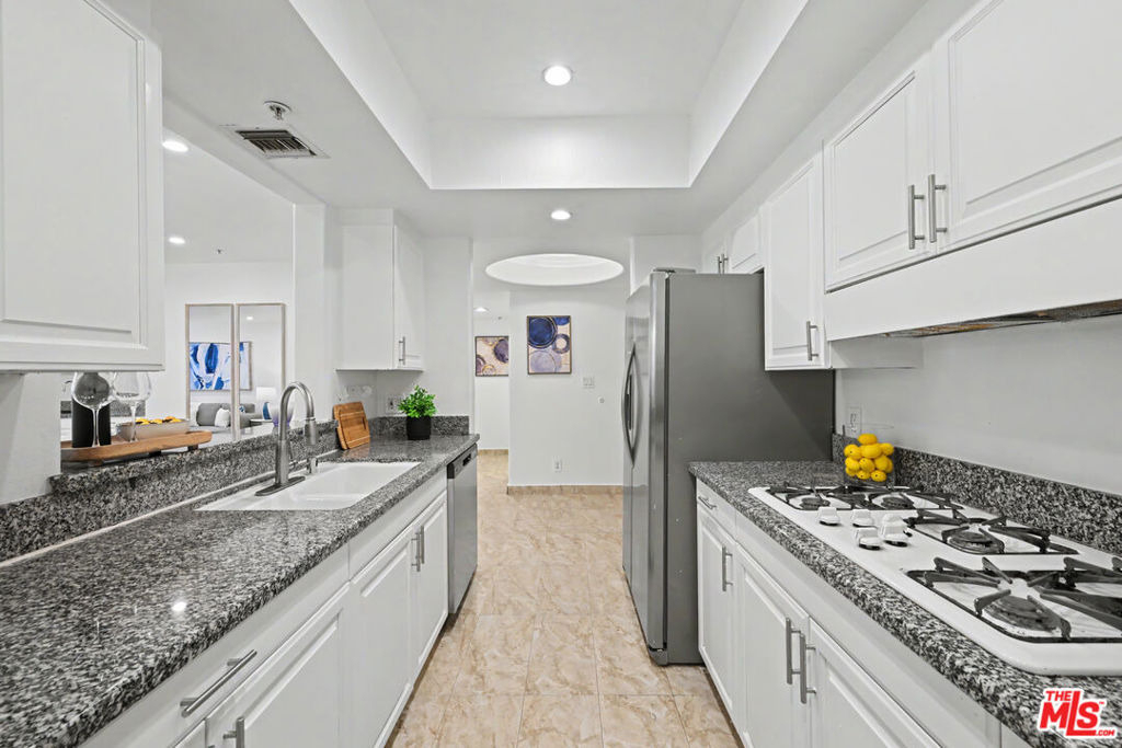 8559 Alcott Street - Photo 4