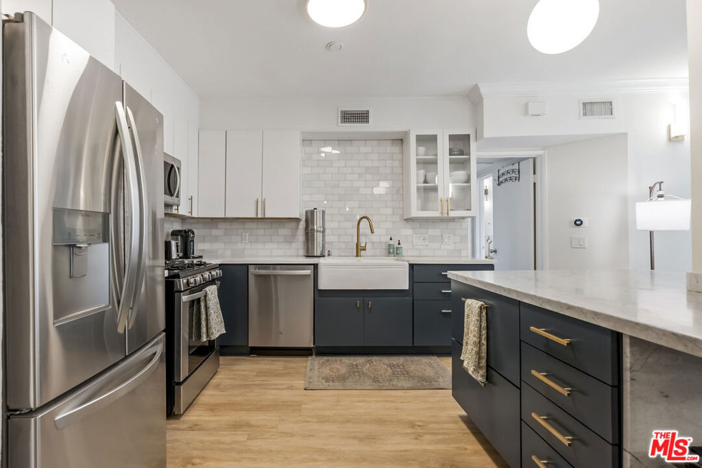 20 Catamaran Street - Photo 2