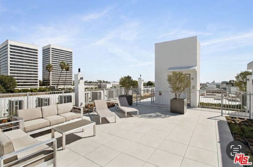 1650 Sawtelle Boulevard - Photo 0