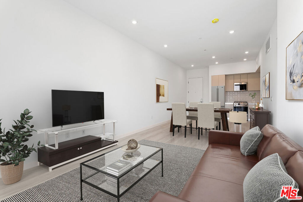 1650 Sawtelle Boulevard - Photo 1