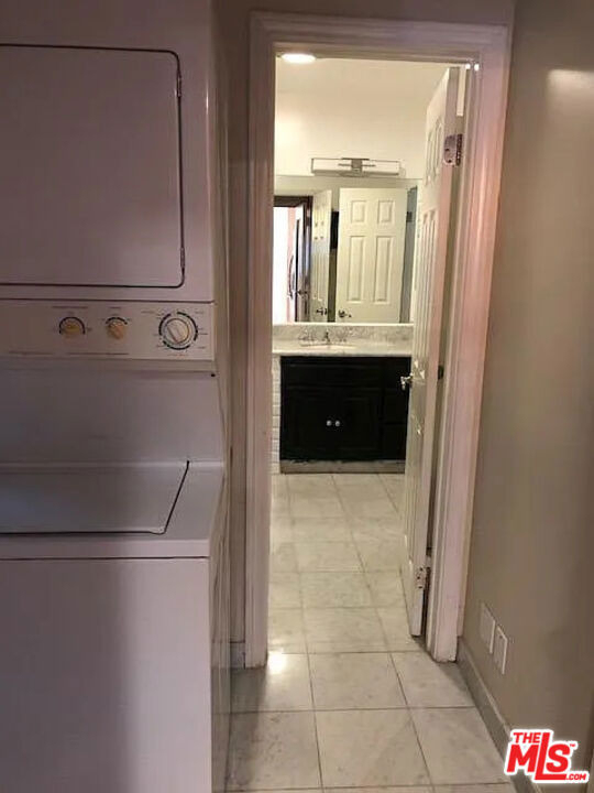 7805 Airport Boulevard - Photo 7