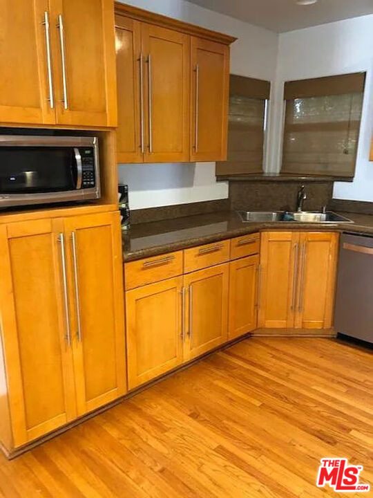 7805 Airport Boulevard - Photo 5