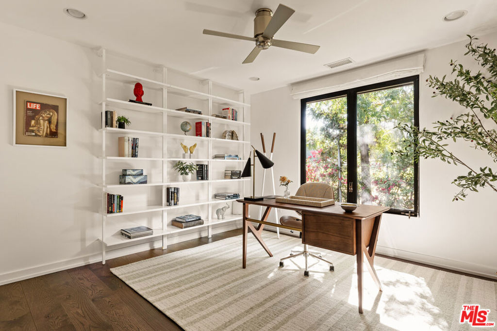 17352 Magnolia Boulevard - Photo 19
