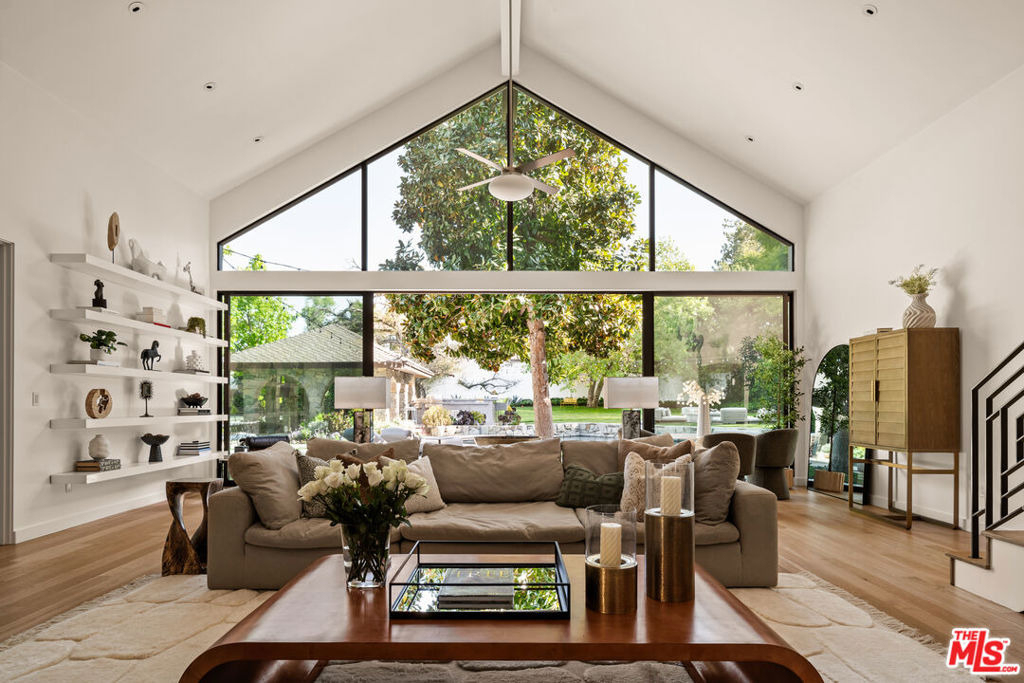 17352 Magnolia Boulevard - Photo 10
