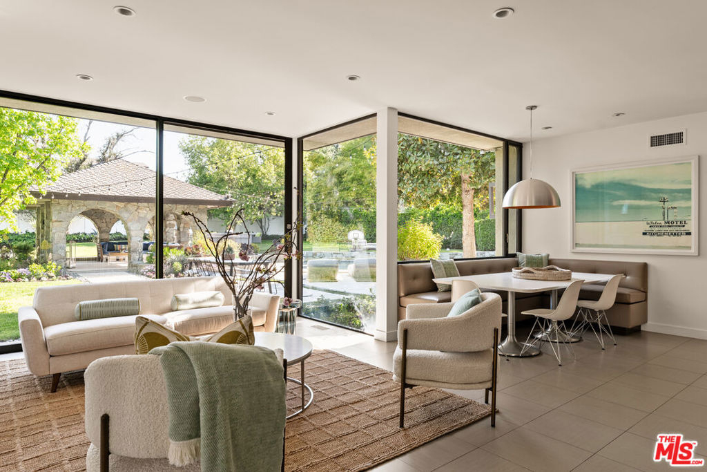 17352 Magnolia Boulevard - Photo 15