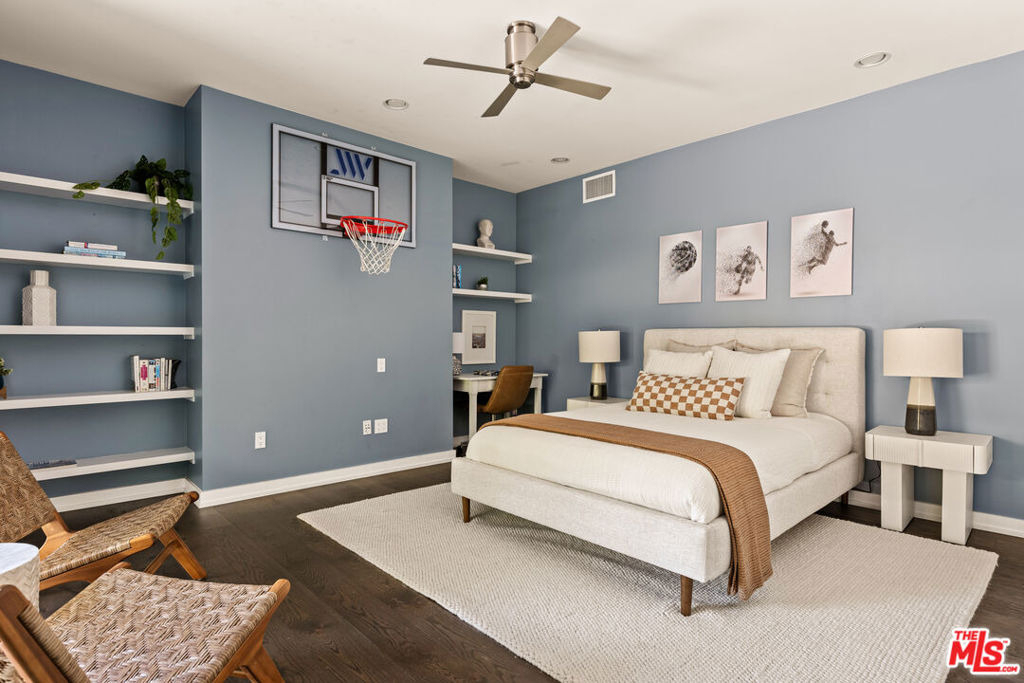 17352 Magnolia Boulevard - Photo 22