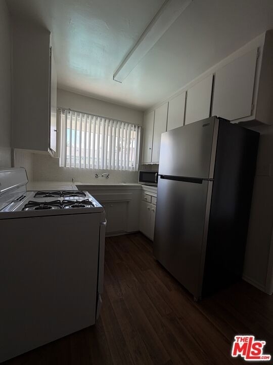 1244 4th Avenue - Photo 2