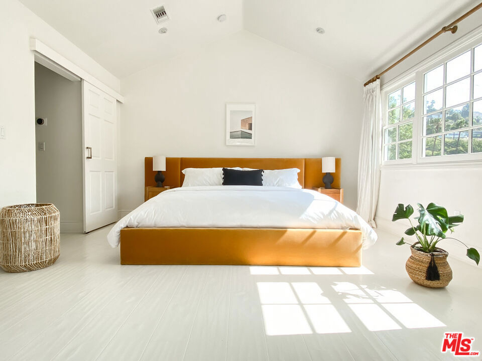 5866 Spring Oak Drive - Photo 5
