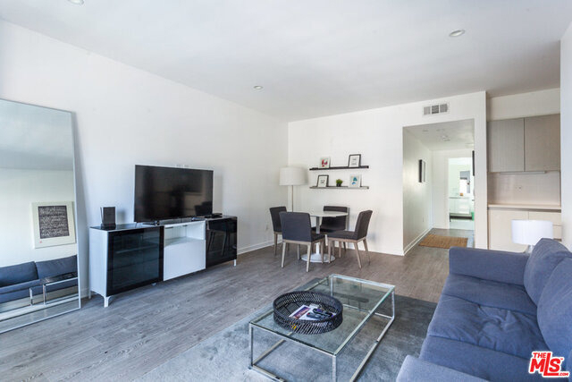 11776 Idaho Avenue - Photo 2