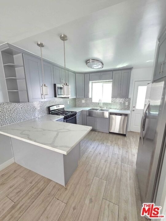 5341 Vantage Avenue - Photo 4